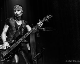 Y&T-11/10/2025