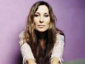 Zazie nous dit "Tais-toi"