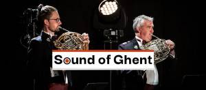 Koninklijke Muziekkapel van de Gidsen - Sound of Ghent - Kleurrijke blazers zorgen voor een feestelijke stemming in de huiskamer