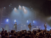 Alex G - Feeëriek lawaai met volle koplampen