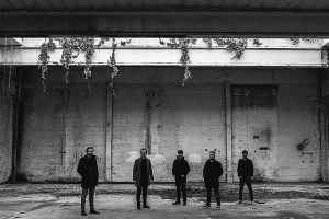 Sister May - Ik denk dat wij een band zijn die ruimte nodig heeft, zodat je als publiek onze muziek kan inademen om op die manier te kunnen reflecteren!