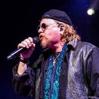 Lenny Castro… en maestro…