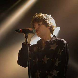The Kooks – Tandenbijtend in hun ‘Greatest hits’ show