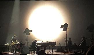 Ludovico Einaudi - Het bewijs dat muziek verbindt en houvast biedt! 