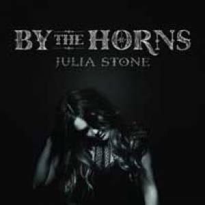 Julia Stone revient en solitaire…