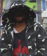 Le monde est un grand bal où chacun est masqué (Luc de Clapiers, marquis de Vauvenargues)