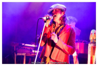 Stef Kamil Carlens &amp; The Swoon - Funky ode aan vriendschap en non-conformisme