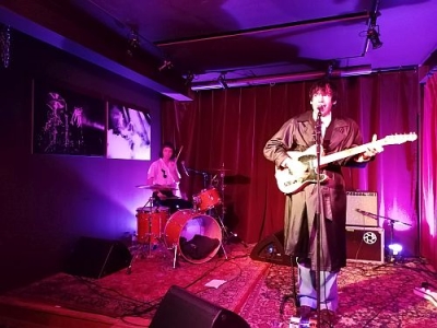 Gus Englehorn + Bat eyes - Lichtelijk gestoorde finesse
