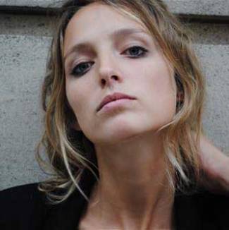 Stéphanie Crayencour moins Saule…