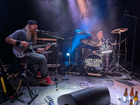 Left Lane Cruiser - Meteen een marathonset met de nieuwe drummer