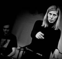 Whispering Sons - Moderne postpunk van de Rock Rally-winnaars gaat door merg en been