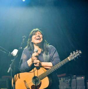 The Breeders ‘Play Last Splash’ : onbevangen, speels – rauw, rammelend en rommelig