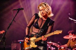 Reena Riot - Albumrelease - Al het goede van de plaat werd op het podium waargemaakt