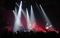 Whispering Sons -  Klaargestoomd en Smaakmaker in het genre! 