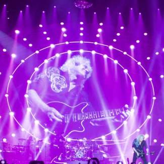 God Save The American Idol…