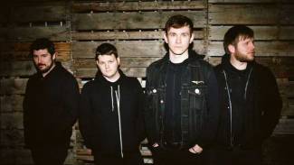 Generation 84 – Crazy arm – Against me! => een verrassing om van achterover te vallen