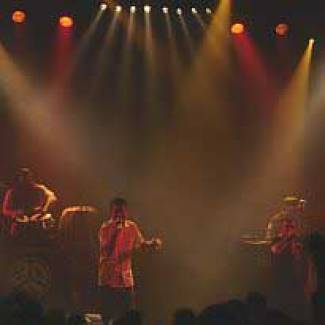 Music with brains en dansplezier met het Londense Asian Dub Foundation