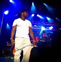 Great live band - The Roots