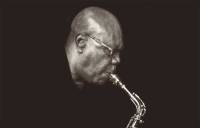 Décès du célèbre saxophoniste et légende de l'afro jazz Manu Dibango, victime du Coronavirus...
