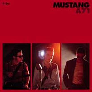 Mustang arrive au triple galop…