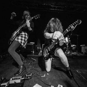 Bleached - Scherp, snedig , springerig