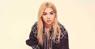 Hayley Kiyoko - De toekomst van Pop muziek ziet er heel veelkleurig uit
