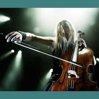 Apocalyptica ft Franky Perez: creatieve cello en stem werken …