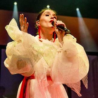 Jessie Ware – Een geboren performer aan het werk