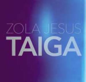 Zola Jesus vit des jours dangereux.