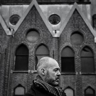 Dirk Serries - De toevoeging van sax maakt het zo verfrissend, dat ik er enorm trots op ben. Nu is eindelijk deel twee van mijn Ambient carrière aangebroken