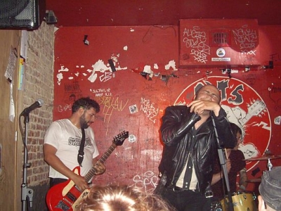 Black Mambas en Tommy and The Commies - Mooie double bill powerpoprock’n’roll