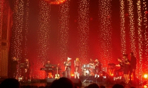 Axelle Red - A very special X-Mas - X-Mas time met een boodschap
