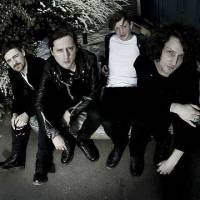 Carl Barât and The Jackals - Het oerdegelijke hobbyclubje van Barât