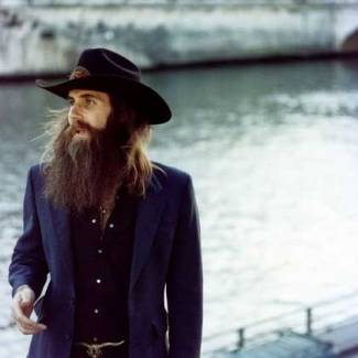 John T. Pearson : un gentleman nous salue.