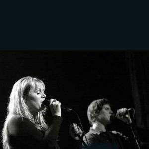 Campbell &amp; Lanegan vermomd als Schotse nachtegaal en Amerikaanse brombeer