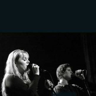 Campbell &amp; Lanegan vermomd als Schotse nachtegaal en Amerikaanse brombeer