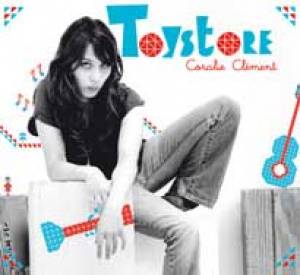 Coralie Clément au jardin d’enfants…
