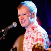 Edwyn Collins sort de sa convalescence…
