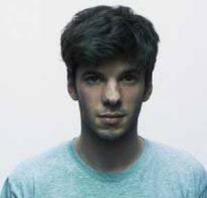 Fakear - Electropopkoning staat op!