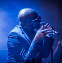 Ghostpoet - Tricky in maatpak ... en dat is een compliment!