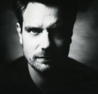 Sébastien Guérive cherche une applique Omega II…