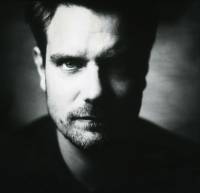 Sébastien Guérive cherche une applique Omega II…