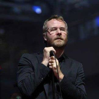 The National - Vorst Nationaal in een passionele wurggreep