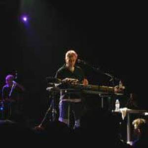 Eigenwijze John Cale wisselt solide rock af met gedurfd experiment