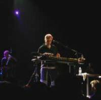 Eigenwijze John Cale wisselt solide rock af met gedurfd experiment