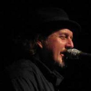 Staande ovatie voor singer/songwriter Kevn Kinney