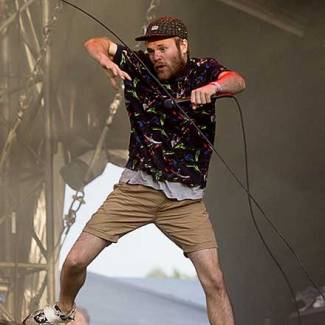 Heavy smeltkroes party met van Enter Shikari!