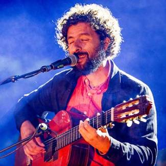 José Gonzalez - Less is more, José &amp; zijn gitaren