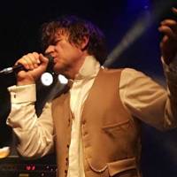 Un concert sombre… mais illuminé par une indéfectible foi en la musique…