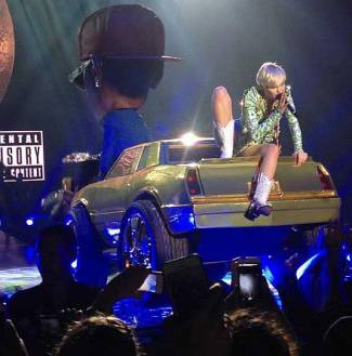Love Money Party met Miley Cyrus